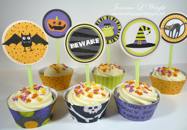 Cupcake wrappers and toppers