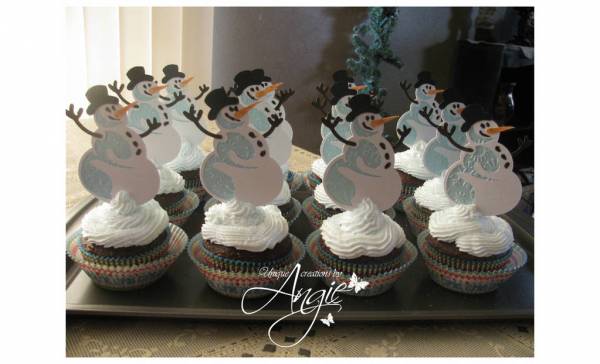 snowman cupcakes