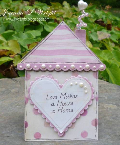 house_shaped_card_-_pinkalicious_-_mag