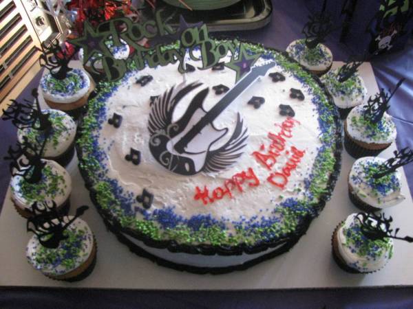 cake centerpiece