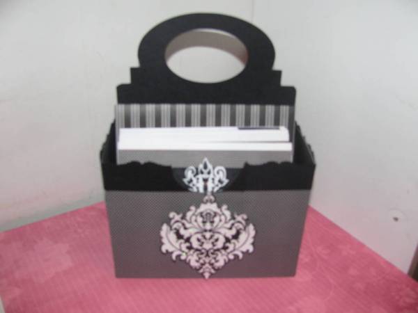 stationary tote