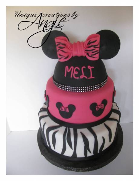 minnie mouse cake