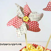 DSC01806_-_popcorn_box_-_pinwheel_-_pazzles_-_ilove2cutpaper.jpg