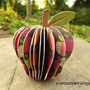 DSC02587_-_3d_apple_-_pazzles_-_ilove2cutpaper.jpg