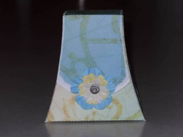 Curved box