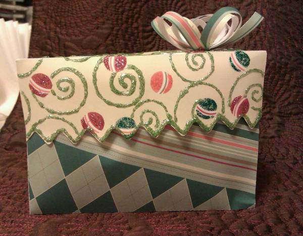 Cake Box w/green