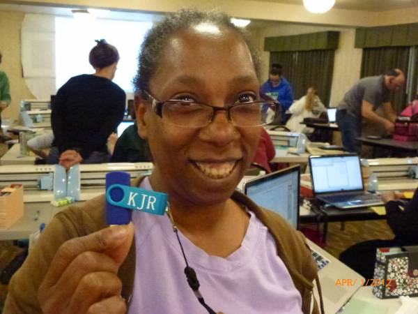 Kathy personalized her jump drive with vinyl
