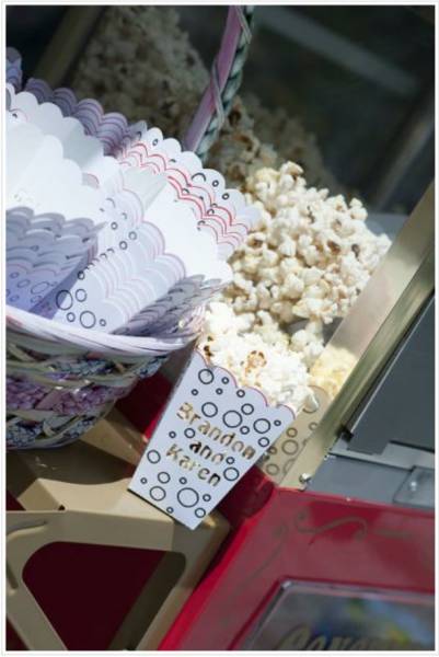 Popcorn boxes
