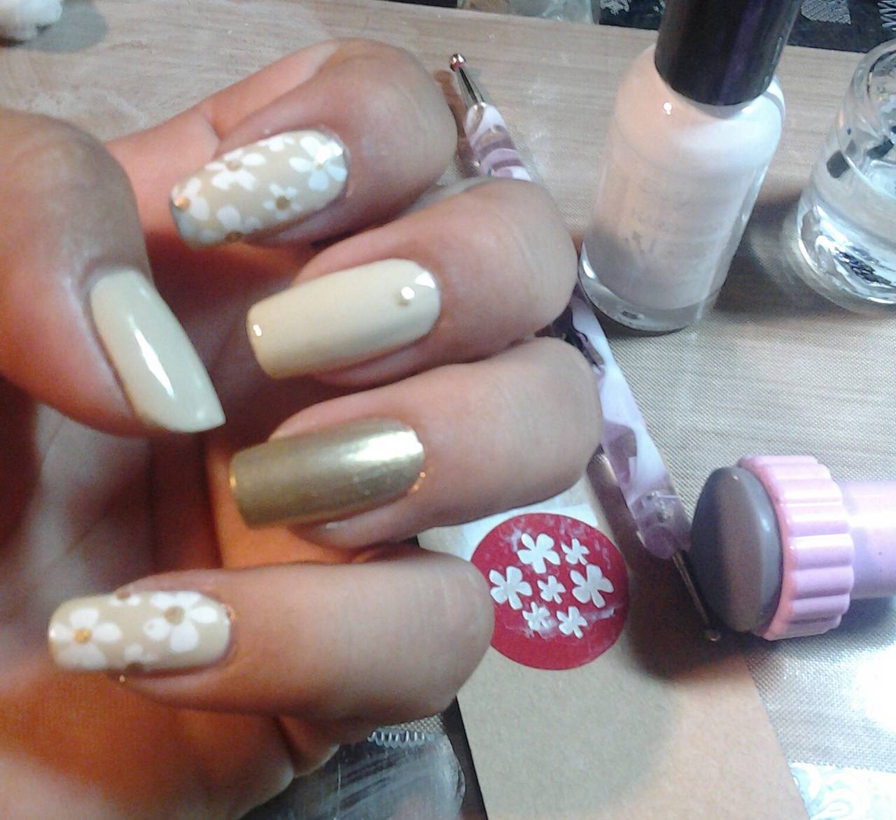 flowers nail stamping