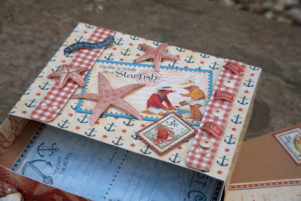 Beach-Postcard-Box-Closeup