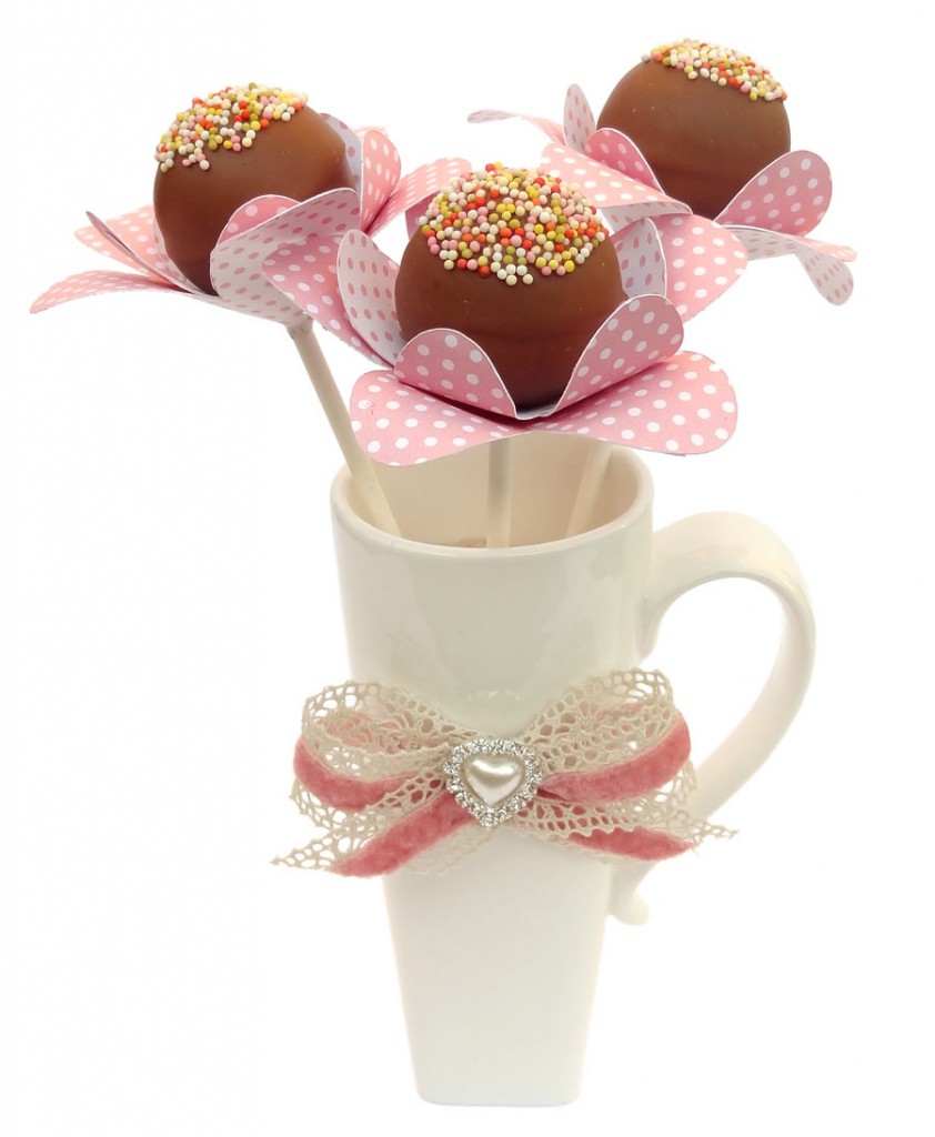 Cake-Pop-Flower-Collars-JWright