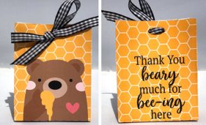 Pazzles DIY Beary Thankful Favor Box with instant SVG download. Compatible with all major electronic cutters including Pazzles Inspiration, Cricut, and Silhouette Cameo. Design by Alma Cervantes.