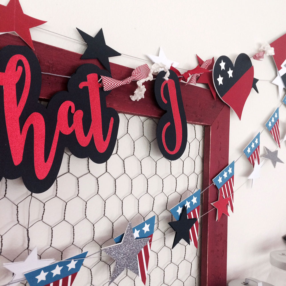 Build Your Own Patriotic Banner from Pazzles