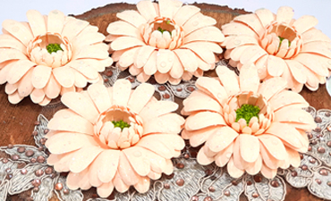 Pazzles DIY Paper Gerbera Daisy with instant SVG download. Compatible with all major electronic cutters including Pazzles Inspiration, Cricut, and Silhouette Cameo. Design by Nida Tanweer.