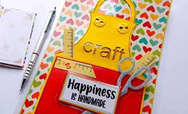 Pazzles DIY Happiness is Handmade Apron Card with instant SVG download. Compatible with all major electronic cutters including Pazzles Inspiration, Cricut, and Silhouette Cameo. Design by Zahraa Darweesh.