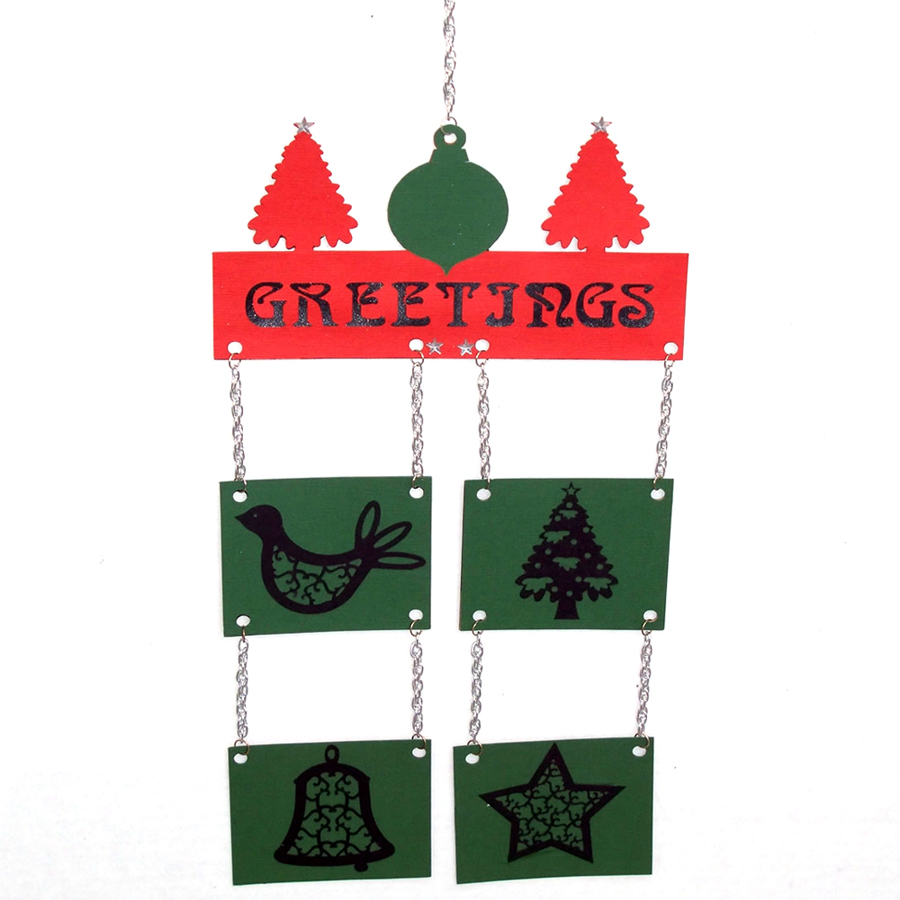 A lightweight and sturdy holiday greeting perfect for your front door!