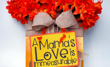 Pazzles DIY Mamas Love Flower Hanger with instant SVG download. Instant SVG download compatible with all major electronic cutters including Pazzles Inspiration, Cricut, and Silhouette Cameo. Design by Renee Smart.