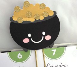 Pazzles DIY Pot of Gold Planner Clip with instant SVG download. Compatible with Pazzles Inspiration, Cricut, and Silhouette Cameo. Design by Alma Cervantes.