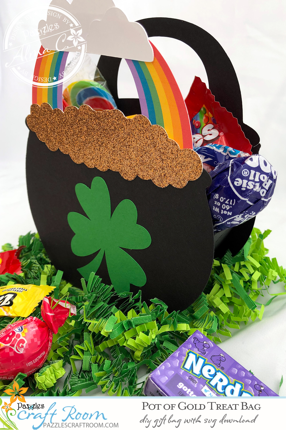 Pazzles DIY Pot of Gold St. Patrick's Day Treat Bag with instant SVG download. Compatible with all electronic cutters including Pazzles Inspiration, Cricut, and Silhouette Cameo. Design by Alma Cervantes.