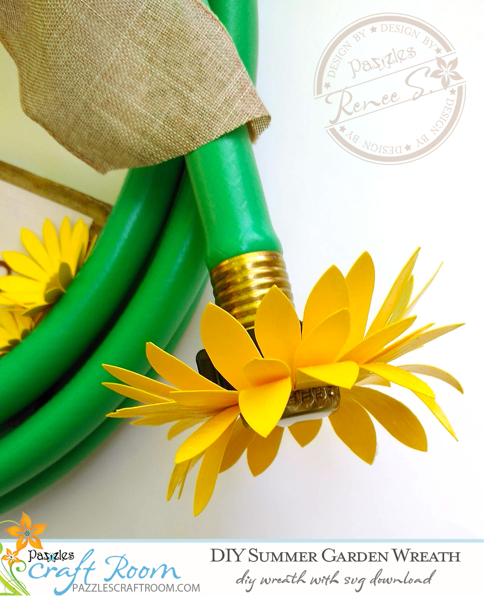 DIY trang trí vòng hoa bằng ống nước tưới vườn là một ý tưởng sáng tạo và thú vị cho người yêu thích trang trí nhà cửa. Với những bước hướng dẫn đơn giản và hình ảnh minh họa chi tiết, bạn dễ dàng tự tay tạo ra những chiếc vòng hoa đẹp mắt và độc đáo. Xem ngay hình ảnh liên quan để khám phá thêm về ý tưởng này.