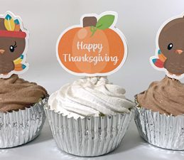 Pazzles DIY Thanksgiving Cupcake Toppers by Lisa Reyna. SVG download compatible with all major electronic cutters including Pazzles Inspiration, Cricut, and Silhouette Cameo.
