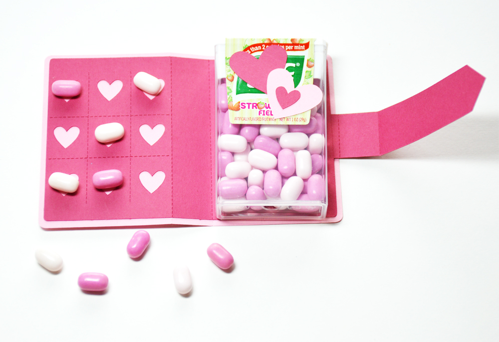 tic-tac-game-valentine open candy